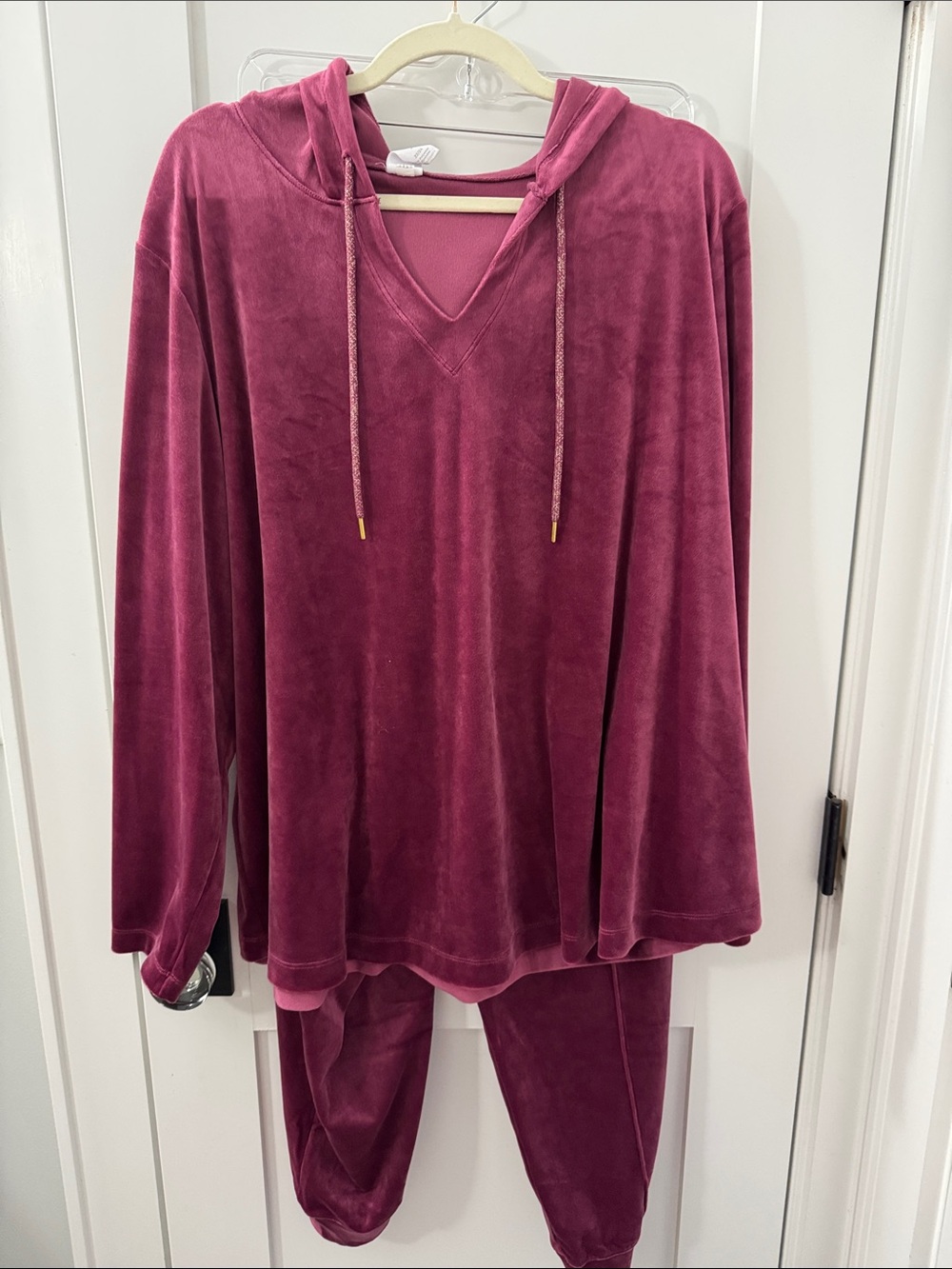 Cozy Hooded Velour Lounge Set - cranberry